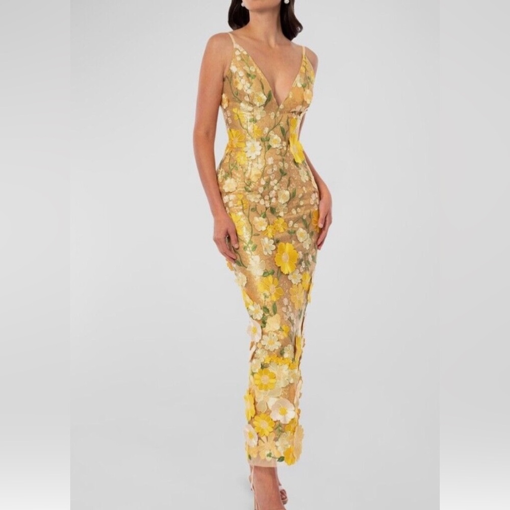HELSI Norah Yellow Floral Sequin V-Neck Gown